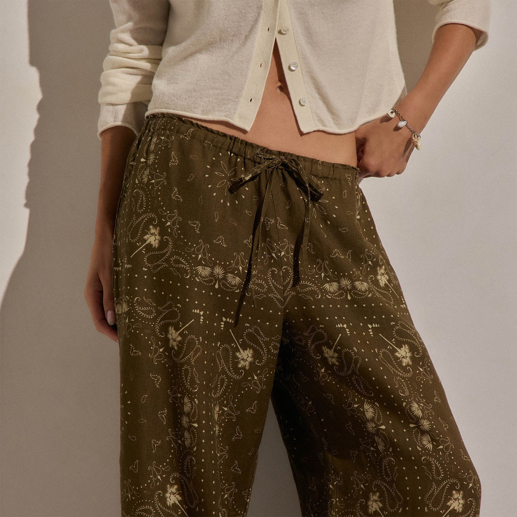 Palm Paisley Linen Wide Cuff Pant - Brown Bandana Print
