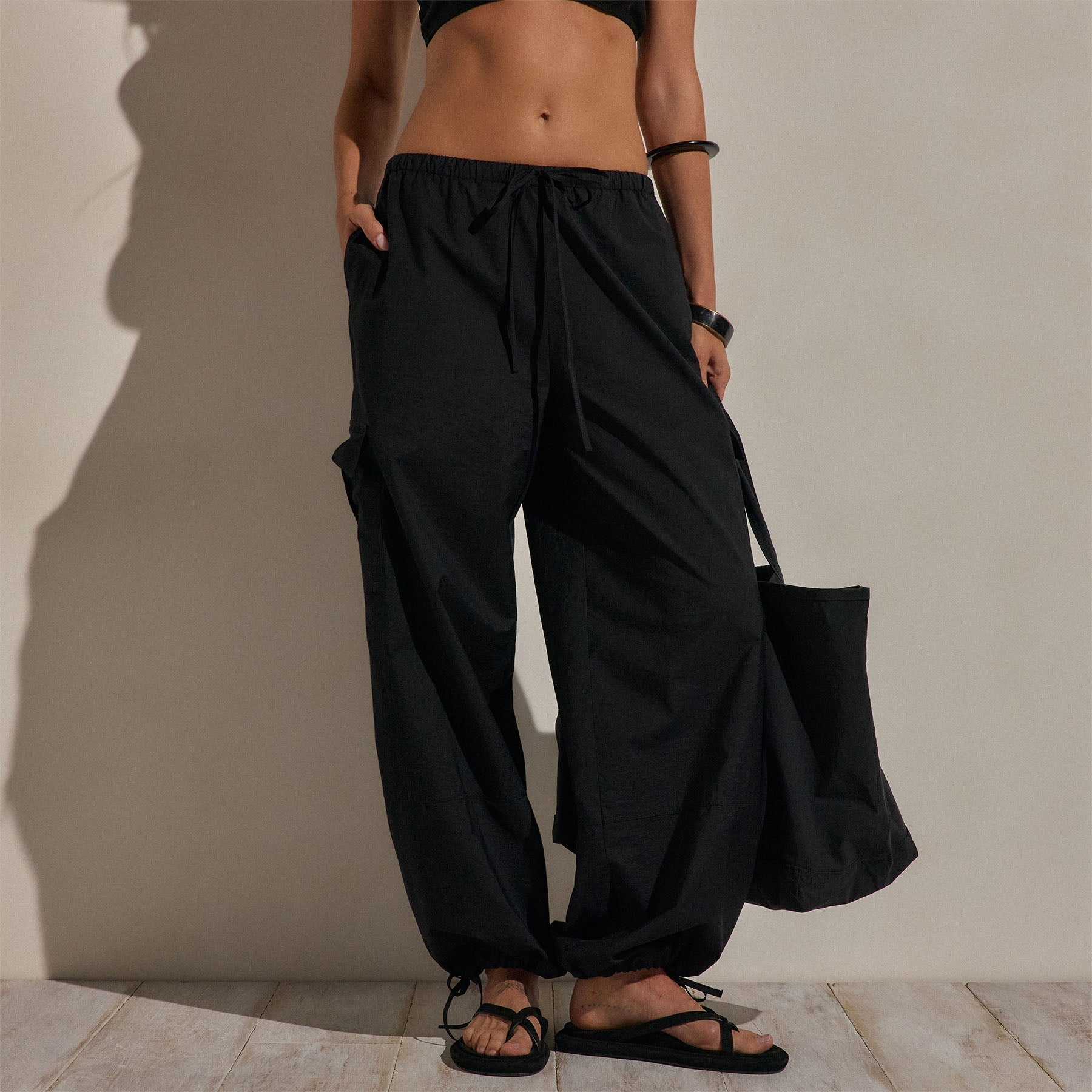 Parachute Cargo Pants - Black